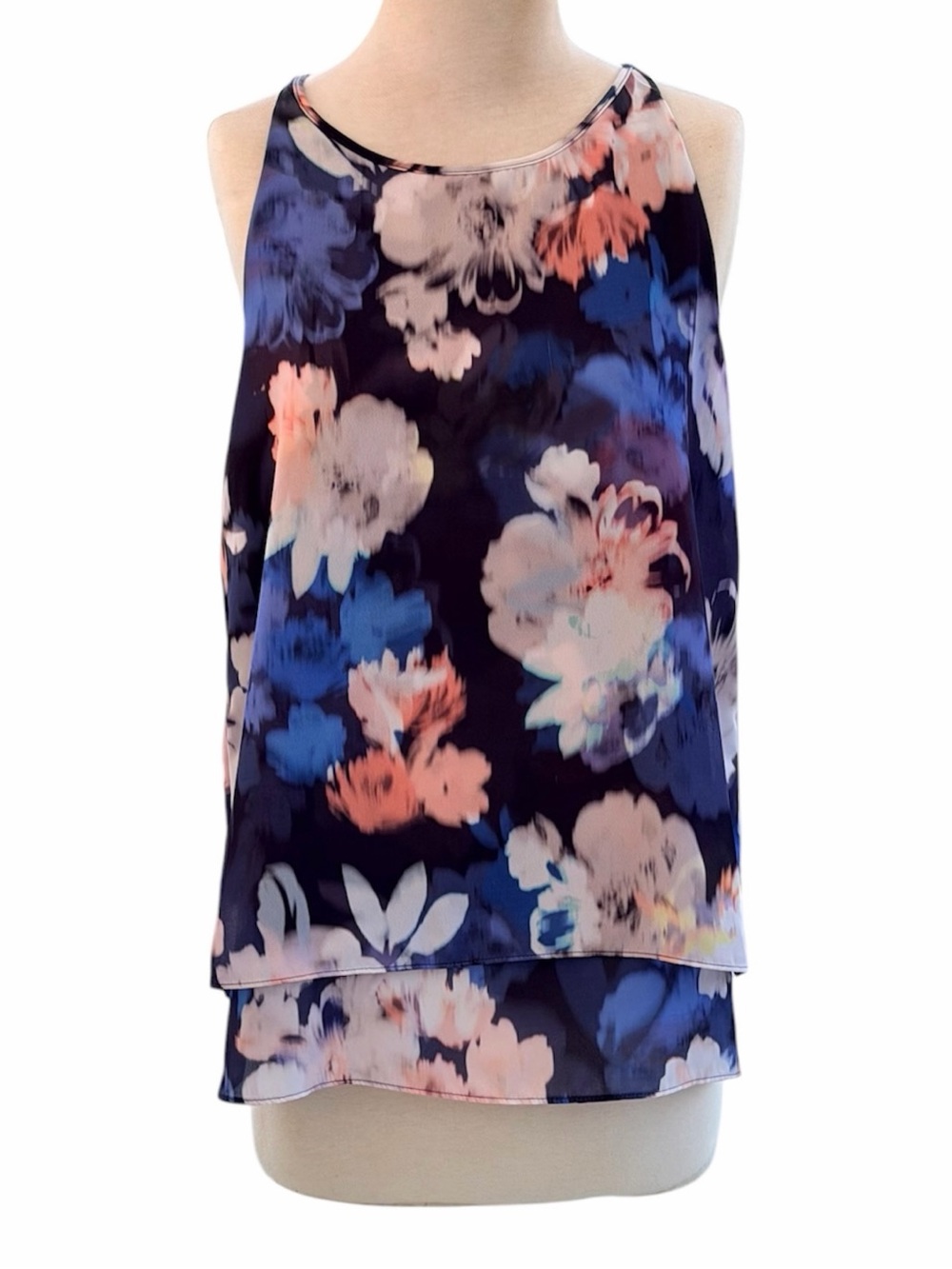 St. Tropez West Blue Watercolor Floral Print Tiered Layered Sleeveless Blouse